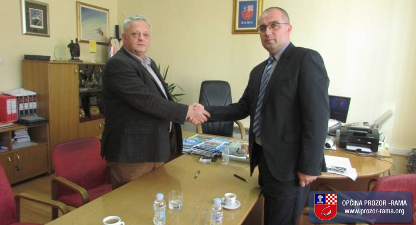 Potpisan ugovor za asfaltiranje lokalne ceste Gračanica-Klek